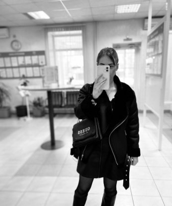 ✨ Опыт и опытность - мои лучшие друзья! 💃 Живу в Москве и люблю исполнять самые сокровенные фантазии своих клиентов. Мои услуги включают все виды эротических развлечений и массажа, которые оставят тебя безумно довольным. 😍 Мои фото говорят сами за себя - я стройная, прекрасная и истинная красотка. У меня есть отзывы, которые подтверждают мою профессиональность и безупречный сервис. 💫 Приходи ко мне и дай мне возможность показать тебе, что я - идеальный выбор для твоих самых скрытых желаний. Встретимся? 😉💕 Мила